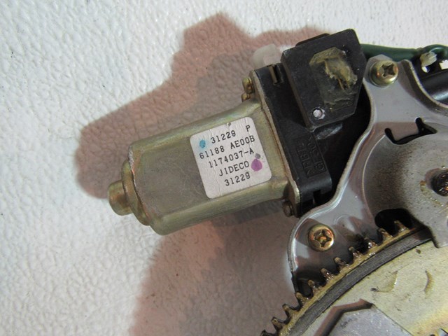 2005 Subaru Baja Front RH Passenger Window Motor 61188 AE00B