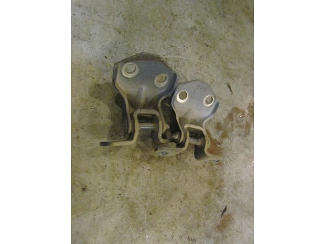 2005 Subaru Baja Front RH Passenger Door Hinges