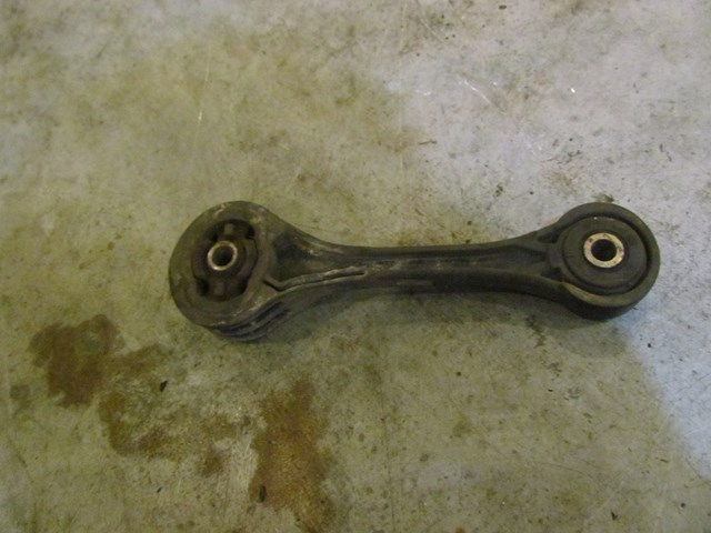 2005 Subaru Baja MT Transmission Bracket Dog Bone Bracket