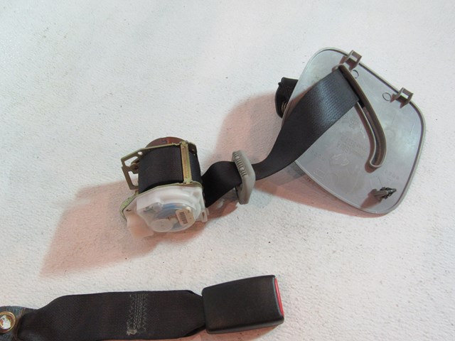 2005 Subaru Baja Rear LH Driver Seat Belt