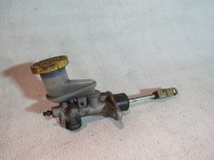 2005 Subaru Baja Clutch Master Cylinder OEM