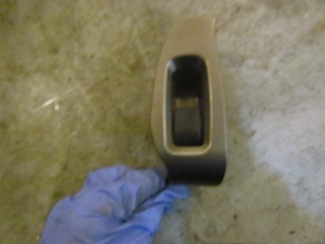 2005 Subaru Baja Rear RH Passenger Door Switch