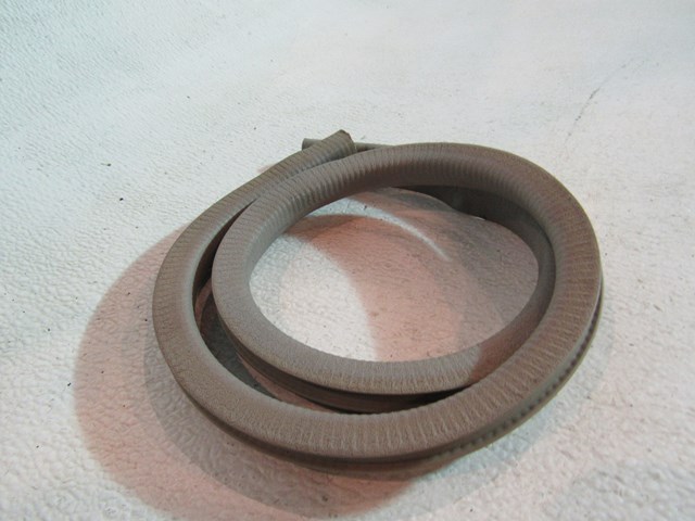 2005 Subaru Baja Rear RH Passenger Window Seal