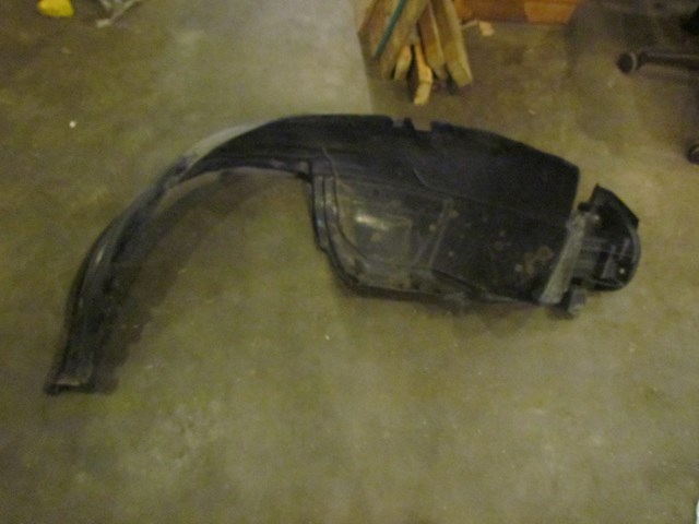 2005 Subaru Baja Front RH Passenger Fender Liner