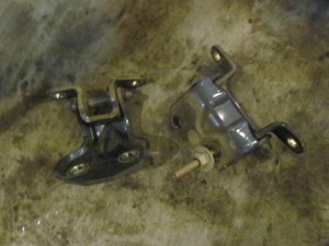 2005 Subaru Baja Rear LH Driver Door Hinges