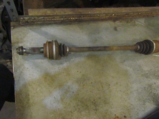 2005 Subaru Baja RH Passenger Rear CV Axle 