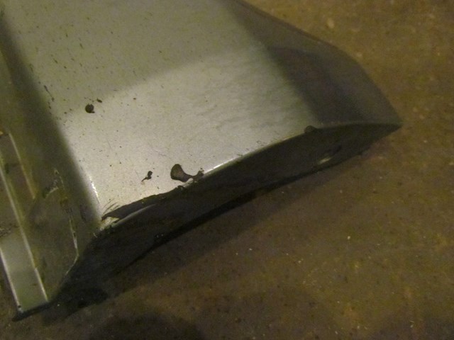 2006 Infiniti M35X LH Driver Side Skirt. See Pictures