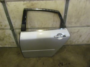 2006 Infiniti M45 LH Driver Rear Door