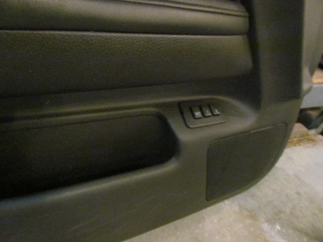 2006 Infiniti M45 Sport Front LH Door Panel w/Master Switch