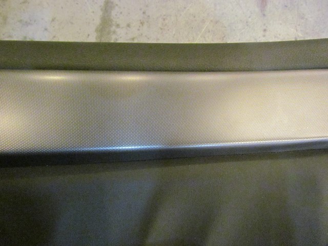 2006 Infiniti M45 Sport Front RH Pass Door Panel w/Switch