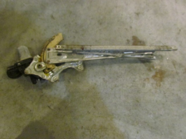 2006 Infiniti M45 Rear LH Driver Window Motor & Regulator