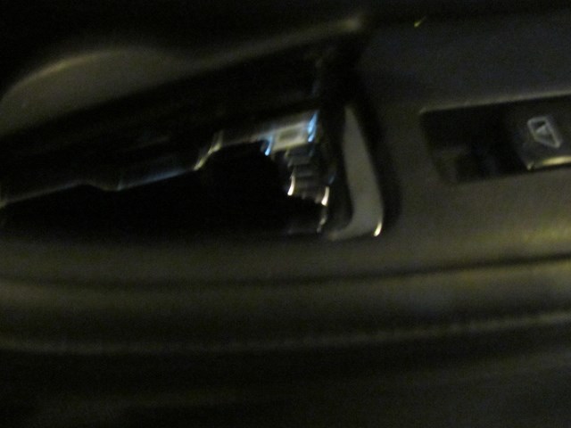 2006 Infiniti M45 Sport Rear RH Pass Door Panel w/Switch