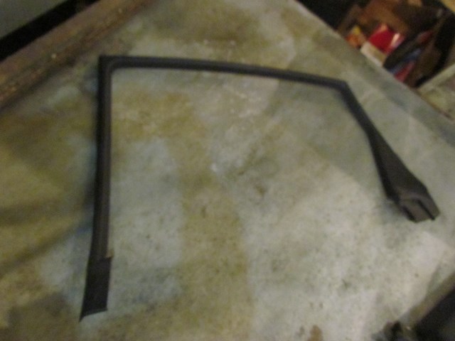 2006 Infiniti M45 Rear RH Passenger Window Trim 822D45EG000