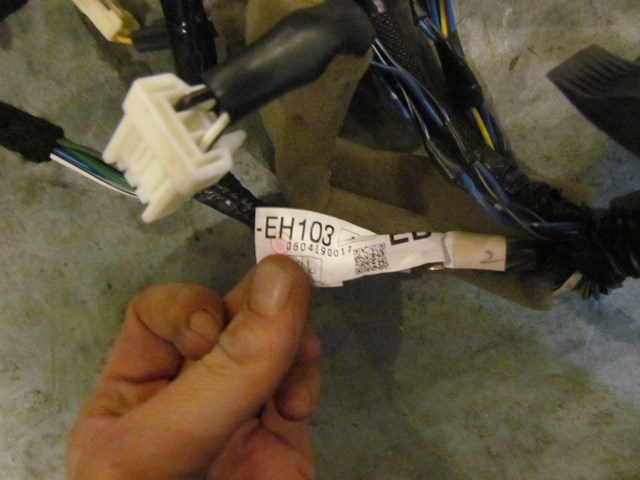 2006 Infiniti M45 Front LH Driver Door Wiring 24125 EH103