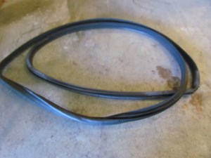 2006 Infiniti M45 Sport Front RH Passenger Door Seal