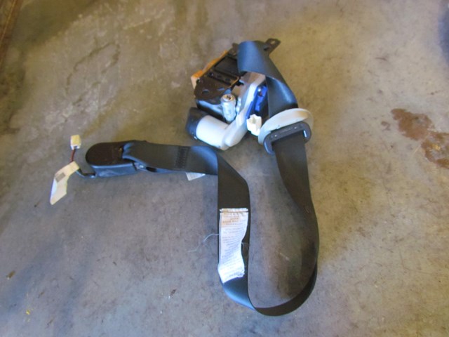 2006 Infiniti M45 Front RH Passenger Seat Belt