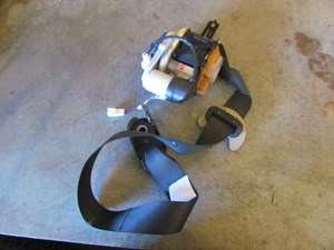 2006 Infiniti M45 Front RH Passenger Seat Belt