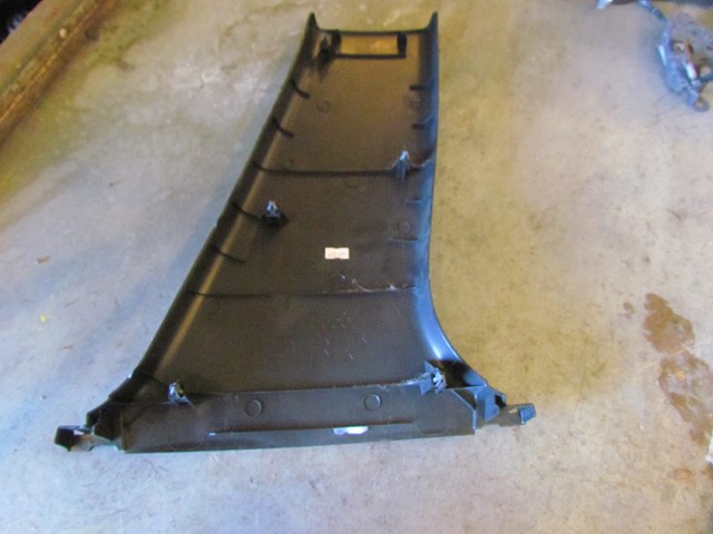 2006 Infiniti M45 LH Driver Lower B Pillar Trim 76916EG000