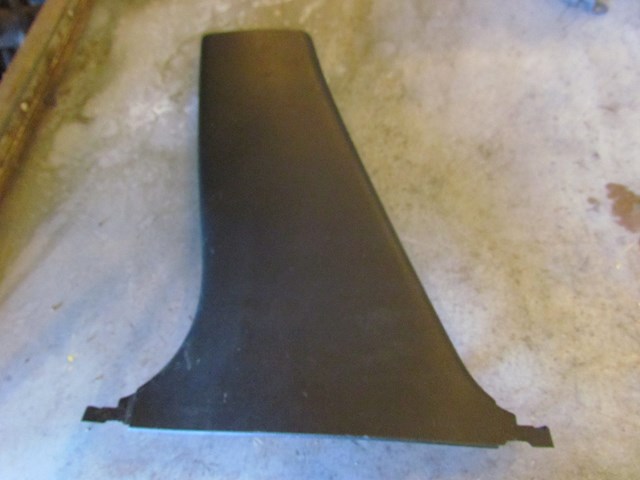 2006 Infiniti M45 LH Driver Lower B Pillar Trim 76916EG000