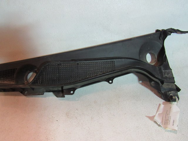 2006 Infiniti M45 LH Driver Wiper Cowl 66863EH100