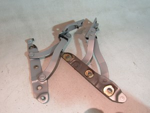 2006 Infiniti M45 Trunk Hinges RH & LH 