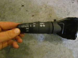 2006 Infiniti M45 Turn Signal Column Switch 25540 EH100