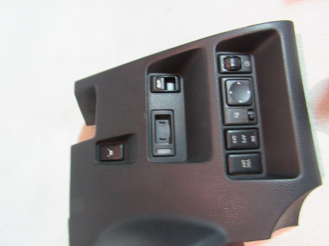 2006 Infiniti M45 LH Lower Dash Panel Start/Stop Button