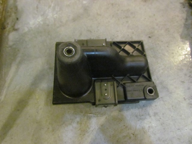 2006 Infiniti M45 Battery Tray 64866 CG000
