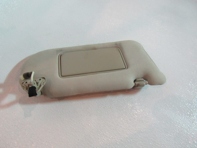 2006 Infiniti M45 RH Passenger Sun Visor