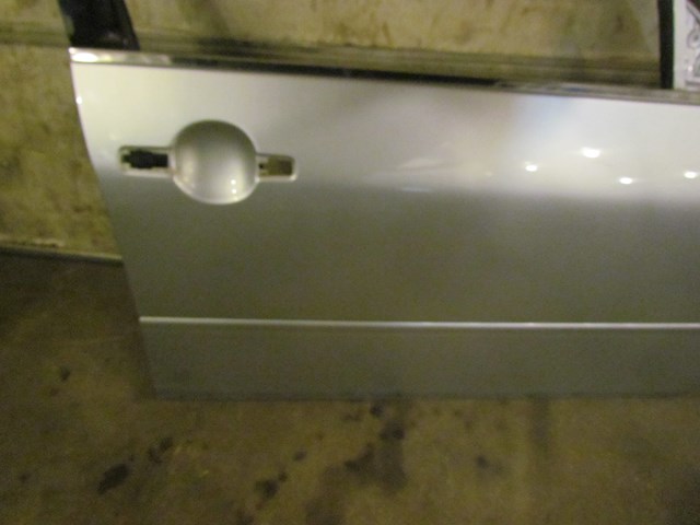 2006 Infiniti M45 Front RH Passenger Door-Details for shipping info