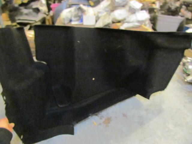 2006 Infiniti M45 2006 RH Passenger Trunk Quarter Moulding Carpet