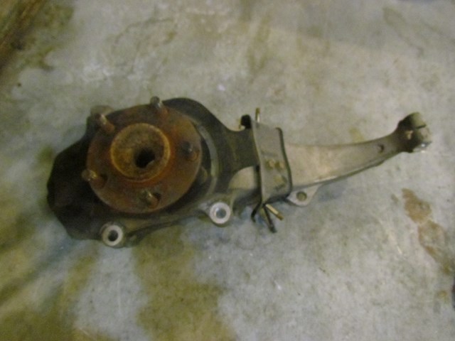 2006 Infiniti M45 S RWD Front RH Pass Spindle