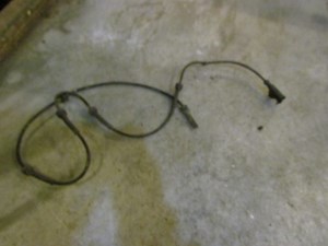 2006 Infiniti M45 S RWD Front RH ABS Sensor 47910 EG000