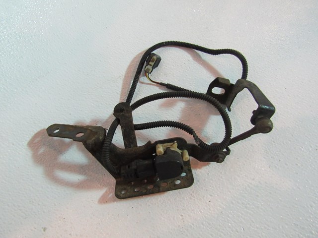 2006 Infiniti M45 RWD LH Driver Rear Headlight Leveling Sensor