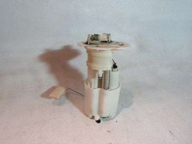 2006 Infiniti M45 Fuel Pump 17040 EH110