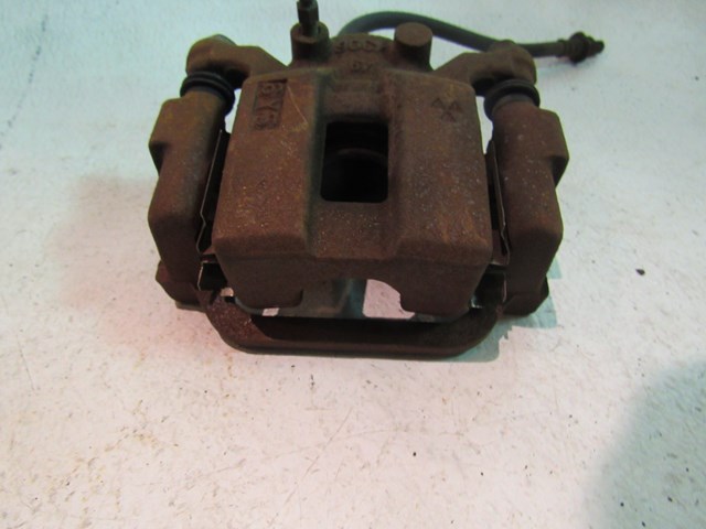 2006 Infiniti M45 RWD Rear RH Passenger Caliper