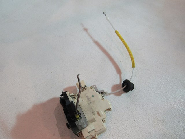2006 Audi S4 Rear LH Driver Door Lock Actuator 8E0839015