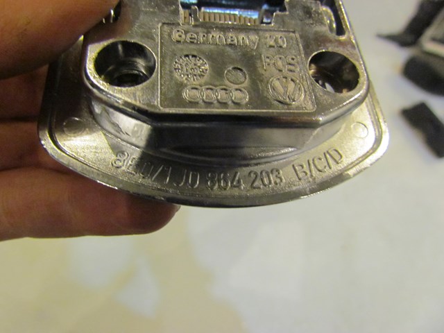 2006 Audi S4 Trunk Tie Down Set of 4 8E0 864 203