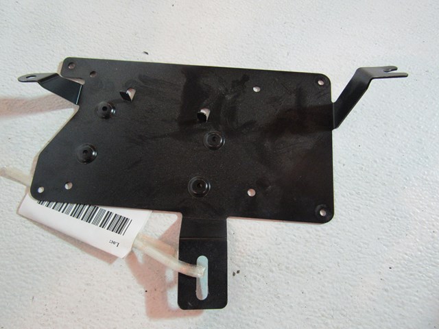 2006 Audi S4 Amplifier Bracket 8E5 035 464 A