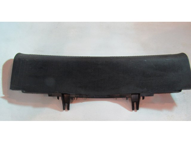 2006 Audi S4 Trunk Latch Finish Trim 8E5 863 471