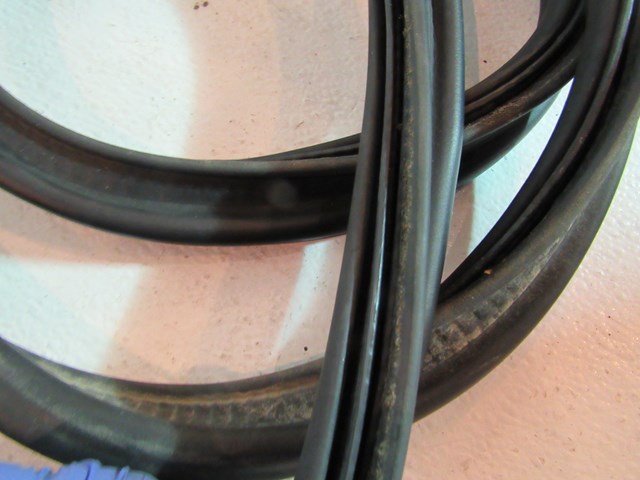 2006 Audi S4 Trunk Body Seal