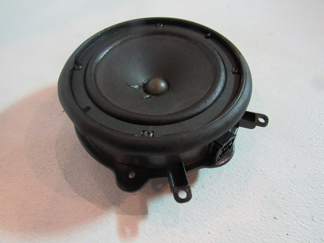 2006 Audi S4 Rear RH Passenger Door Speaker