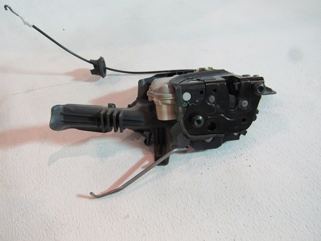 2006 Audi S4 LH Driver Front Door Lock Actuator