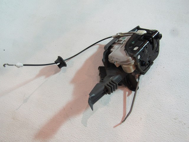 2006 Audi S4 LH Driver Front Door Lock Actuator