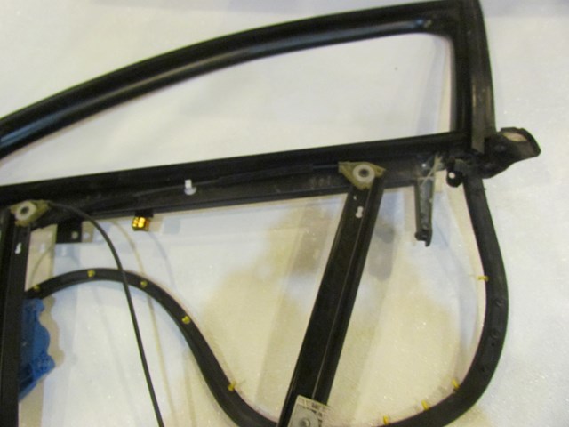 2006 Audi S4 LH Driver Front Window Frame & Regulator