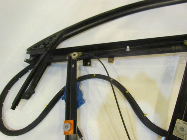 2006 Audi S4 LH Driver Front Window Frame & Regulator