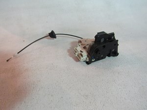 2006 Audi S4 RH Pass Front Door Lock Actuator 8E1837016