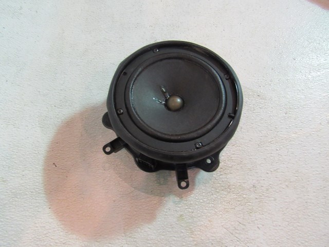 2006 Audi S4 RH Pass Front Door Speaker 8E0035411