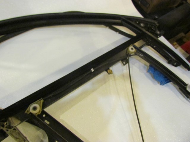 2006 Audi S4 RH Passenger Front Window Frame w/ Regulator