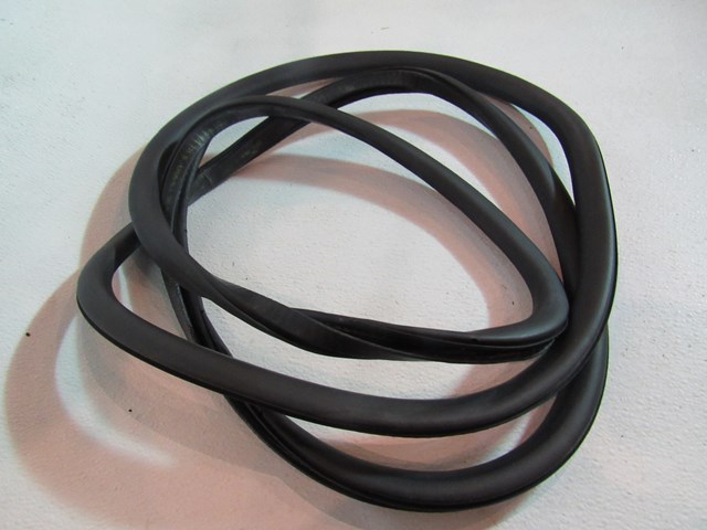 2006 Audi S4 RH Passenger Front Door Seal